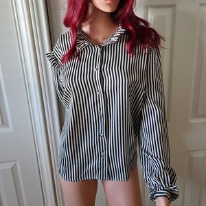 Who What Wear 1X black & white striped blouse